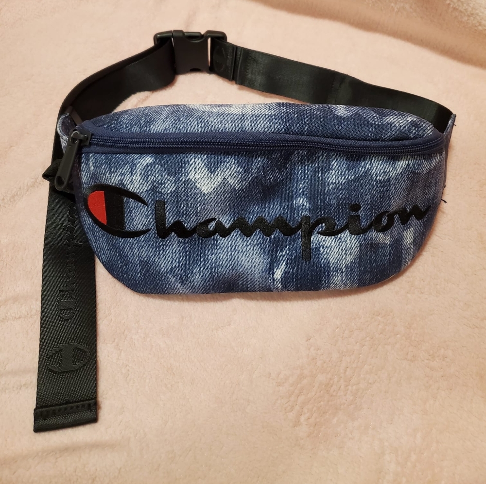 Champian fannypack